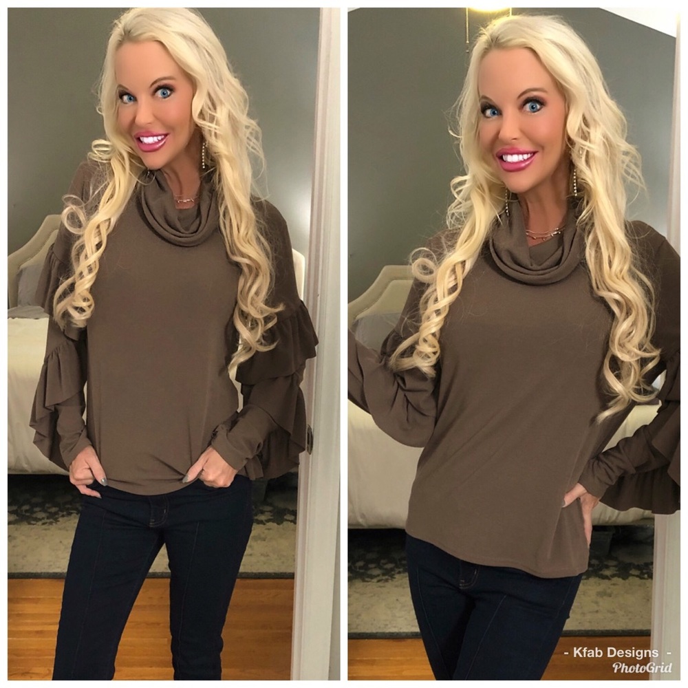 🛍LAST 1! Oversized Cowl Neck Sweater Top! - Picture 2 of 3